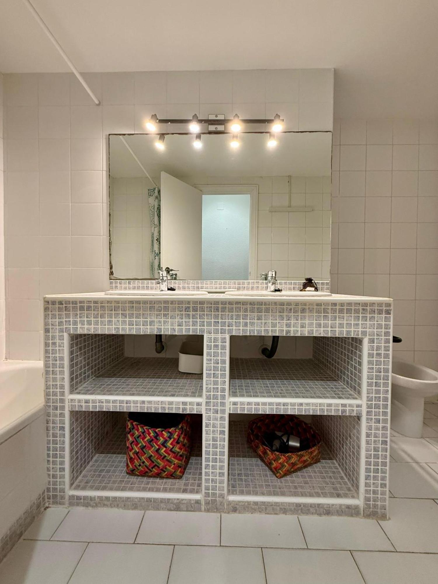 Mistral Apartment